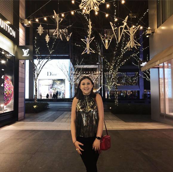 Profile Picture of Anna Dwares (@anna_dwares) on Poshmark