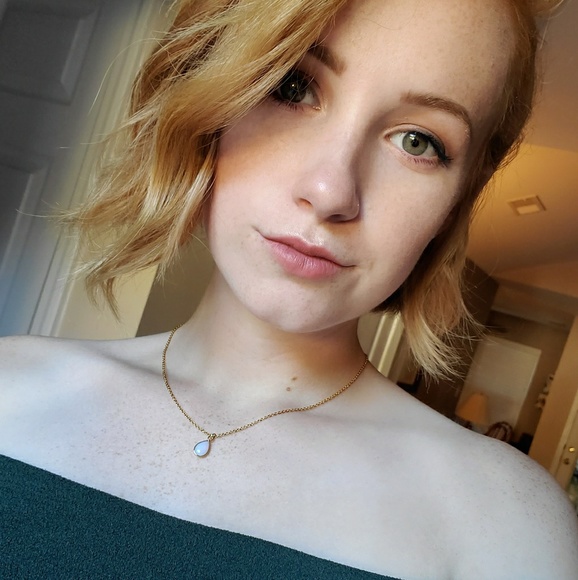 Profile Picture of Gwyndolyn Stephens (@lynstephens) on Poshmark