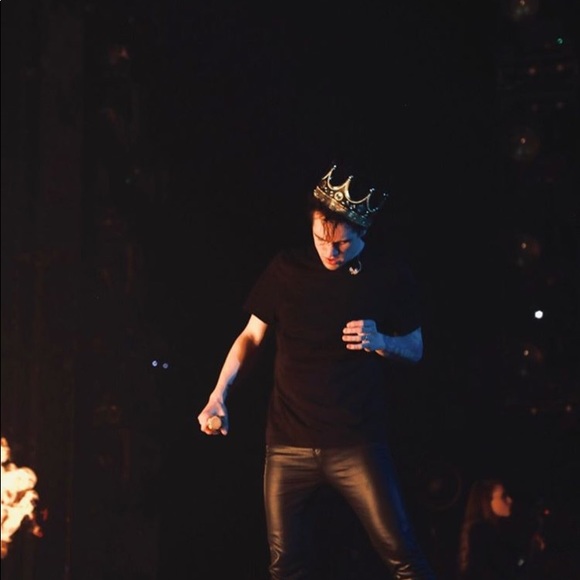 Chloe Salpietro - Poshmark Profile Picture of Chloe Salpietro (@chloe_sal) on Poshmark