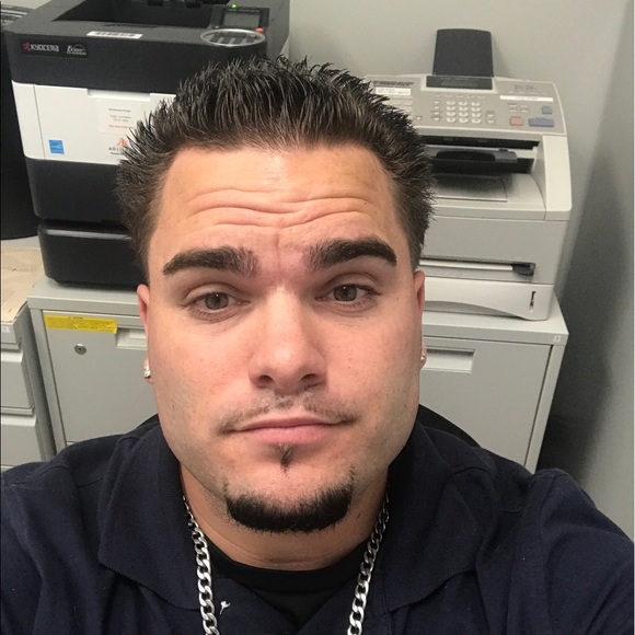 Profile Picture of Bo Krips (@bokrips23) on Poshmark