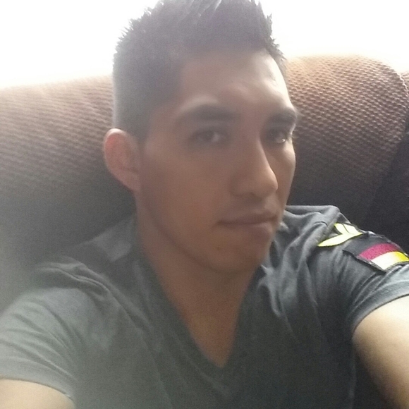 Profile Picture of Christhian Sherranho (@christhian_s) on Poshmark