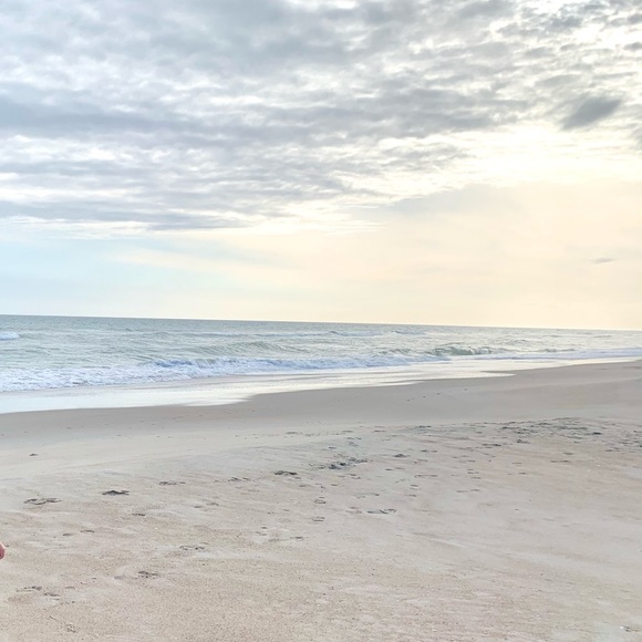 Profile Picture of Katie Parsells (@kdparsells) on Poshmark