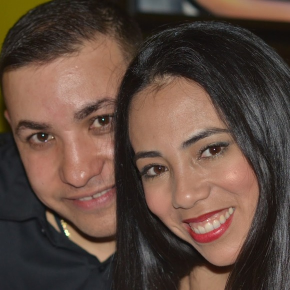 Profile Picture of Tanya Arias (@tanyaarias343) on Poshmark