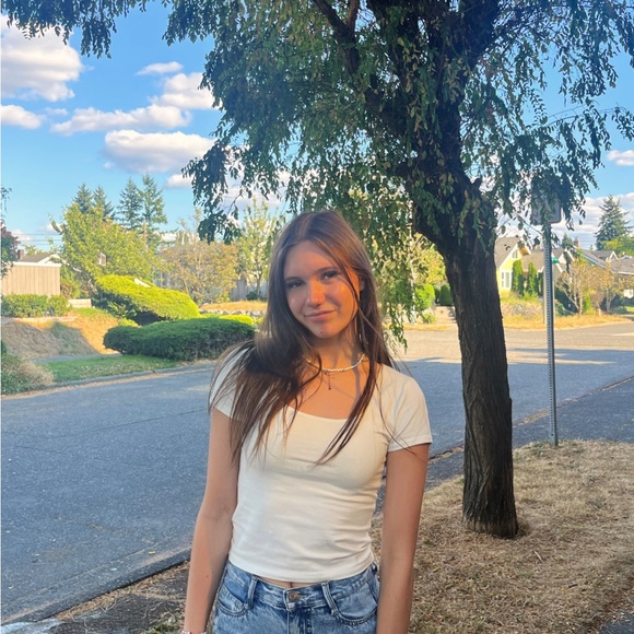 Profile Picture of Maxine Spurlock (@maxgymnast18) on Poshmark