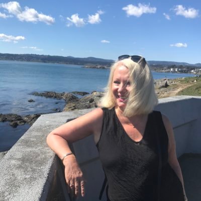 Profile Picture of Debbie Hartz (@HartzDebbie) on Twitter