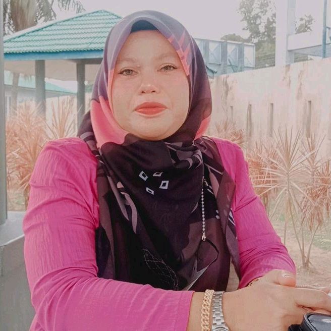 Profile Picture of lizashukri (@lizashukri) on Tiktok