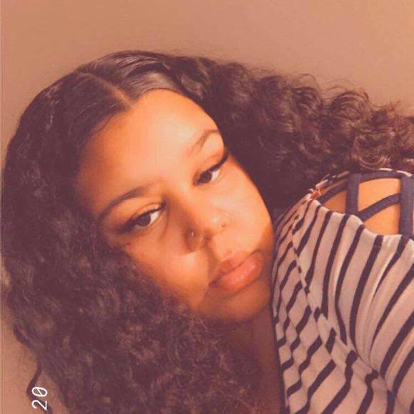 Profile Picture of Janae Taylor (@janaetaylor8) on Poshmark
