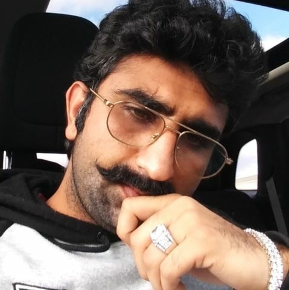 Profile Picture of Waseem Abbas (@waseem_abbas) on Poshmark