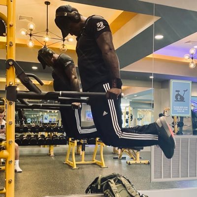 Profile Picture of Priest 💸👑 (@_GetRightMike) on Twitter