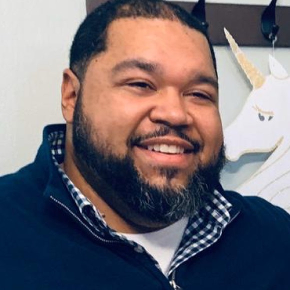 Steven Frias - Poshmark Profile Picture of Steven Frias (@sf_papa19) on Poshmark