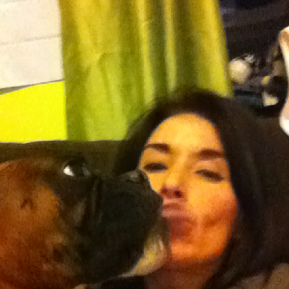 Profile Picture of Melissa Loverde (@ml8211) on Poshmark