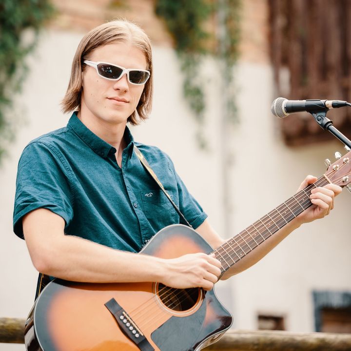 Profile Picture of Phil Andrews (@phil_andrews) on Tiktok