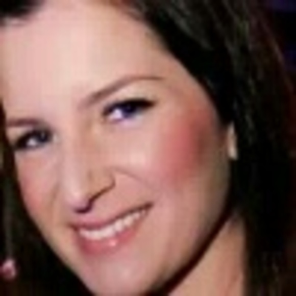 Profile Picture of Catherine Rudd (@catherinerudd) on Poshmark