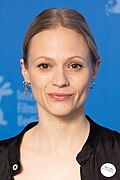 Profile Picture of Mavie Hörbigeron Wikipedia