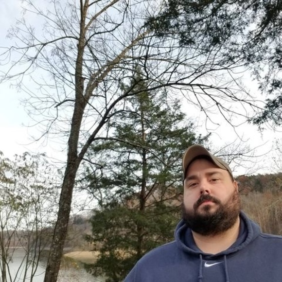 Profile Picture of Micah Price (@dumpthedoghst) on Poshmark