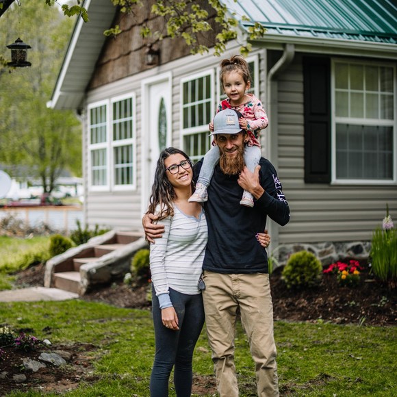 Profile Picture of Victoria Hogue (@victoriahogue31) on Poshmark