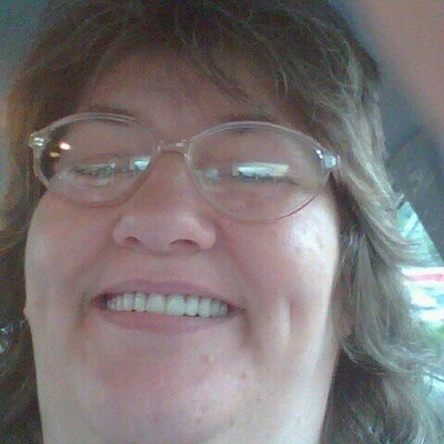 Profile Picture of Tina Hackett (@678Hackett) on Twitter