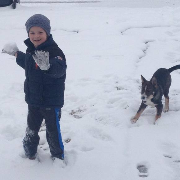 Profile Picture of Alecia Holt (@aleciarholt) on Poshmark