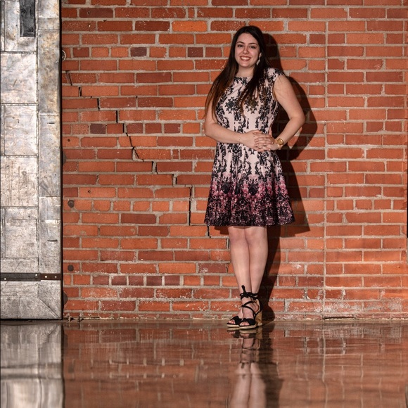 Profile Picture of Erika Elston (@erikaelston980) on Poshmark