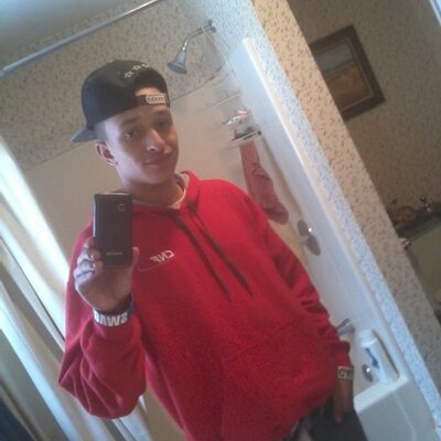 Profile Picture of George Booker (@geebooker12) on Twitter