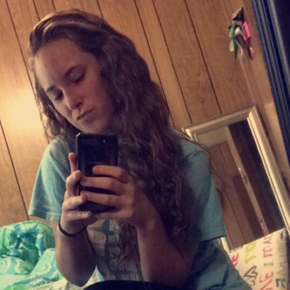 Profile Picture of Shelby Riddling (@shelby_riddling) on Poshmark