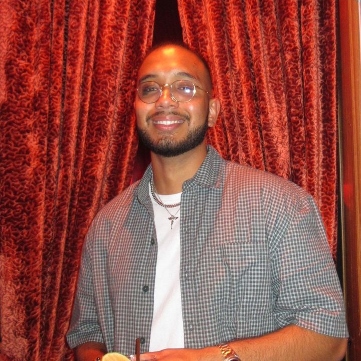 Profile Picture of Jono (@vibewithjono) on Tiktok