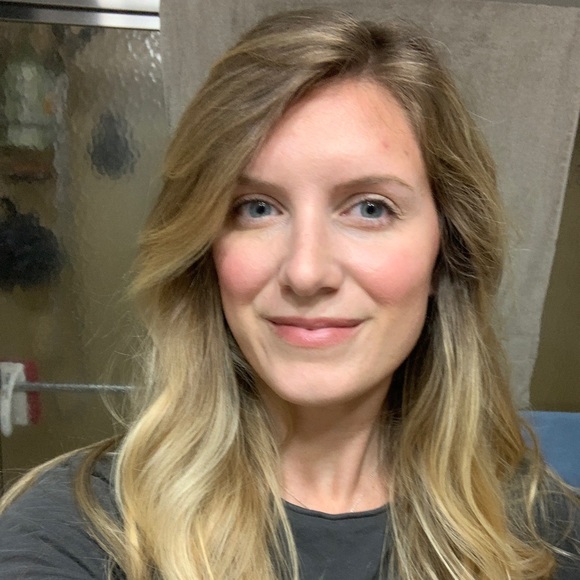 Profile Picture of Jenna Pritchett (@jennaclaire22) on Poshmark