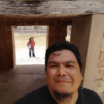 Profile Picture of Carlos Camberos (@carloscamberos9) on Twitter