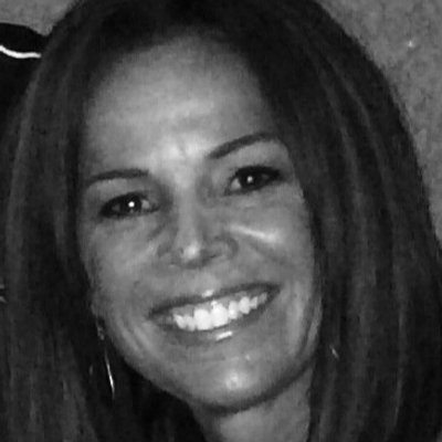 Profile Picture of Lisa Royer (@lisroy26) on Twitter