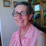 Profile Picture of Joan Walters (@joaniesflowersandcraft) on Instagram