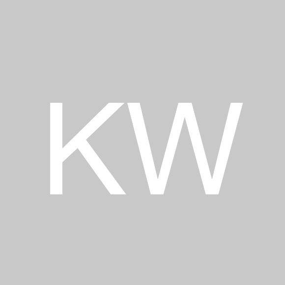 Profile Picture of Keith Wickes (@keithjwickes) on Poshmark