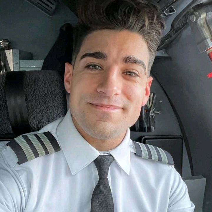 Profile Picture of dave lenoi (@dave.lenoi) on Tiktok