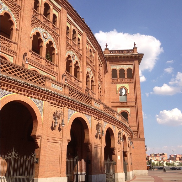 Profile Picture of M Winston (@mwinston7) on Poshmark