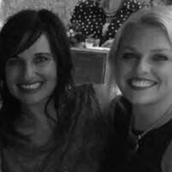 Profile Picture of Amy Beauchamp (@amy_beauchamp) on Poshmark