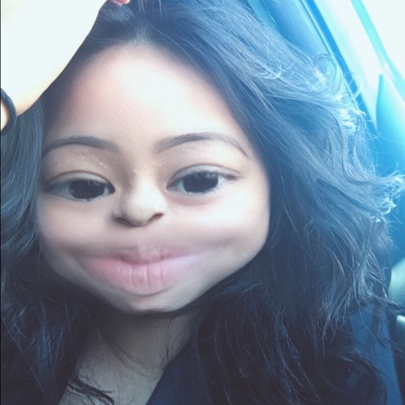 Profile Picture of Maria Taisacan (@ria671) on Poshmark