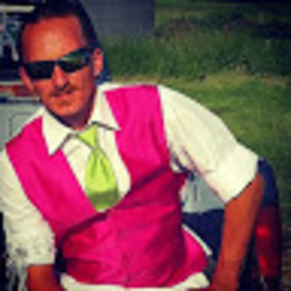 Profile Picture of James Lilley (@lilleyj6) on Poshmark