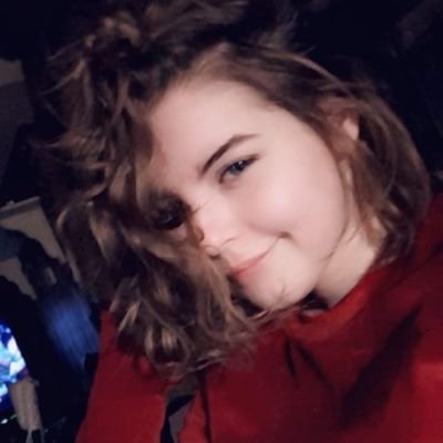 Profile Picture of Elizabeth Capps (@CappsLizzy) on Twitter