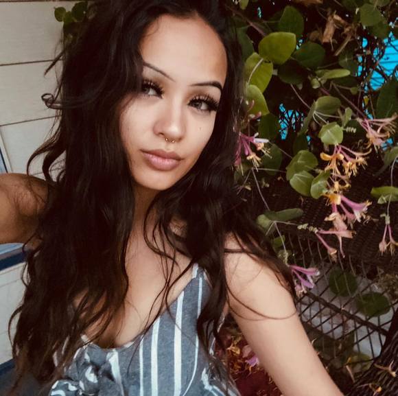 Profile Picture of Taya Tafelelmar (@marwaei) on Poshmark