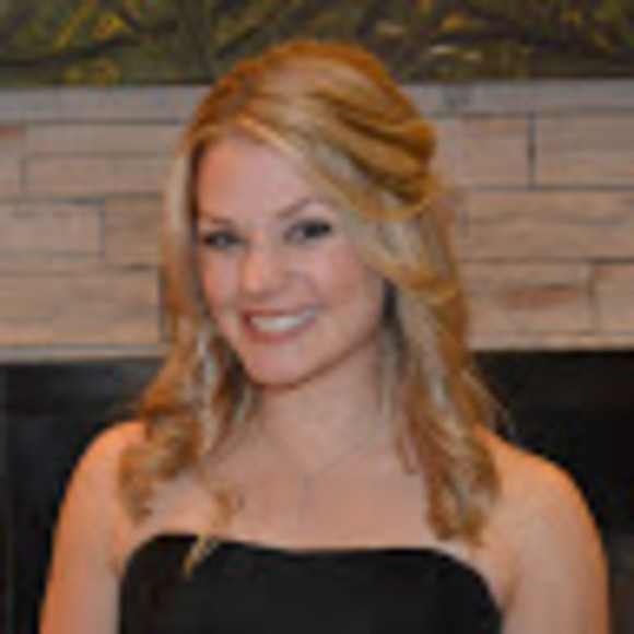 Kristin Leitch - Poshmark Profile Picture of Kristin Leitch (@divinckm) on Poshmark