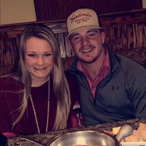 Profile Picture of Andrew Griffin (@agriffin761) on Poshmark