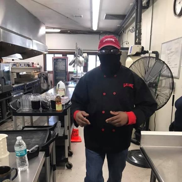Profile Picture of Valmon Maxwell (@valmonmaxwell1) on Poshmark