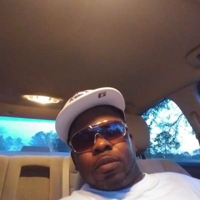 Profile Picture of Samuel Nix (@SamuelNix17) on Twitter