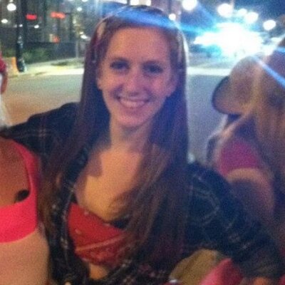 Profile Picture of Colleen Doyle (@glitterginger15) on Twitter