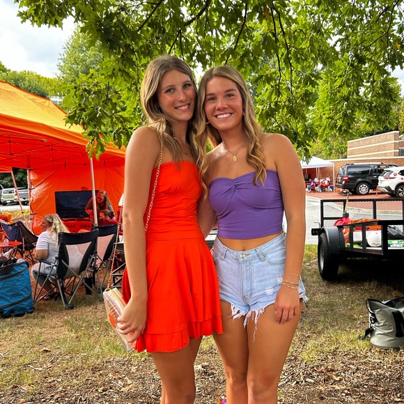 Profile Picture of Kiley Phillips (@kileyphillip446) on Poshmark