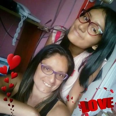 Profile Picture of Elenita2212 (@ChavanElena) on Twitter