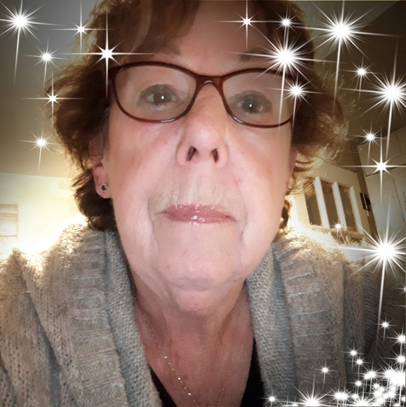 Profile Picture of Gale Marsan (@galemarsan) on Poshmark