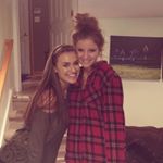 Profile Picture of Julia Meltzer (@juliameltzer) on Instagram