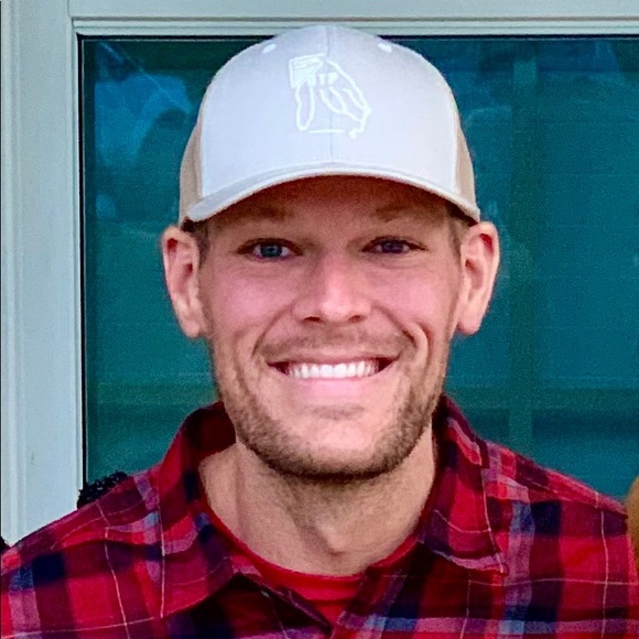 Profile Picture of Kyle Reichel (@gorillagainz) on Poshmark