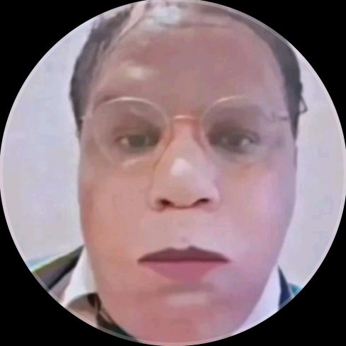 Profile Picture of smartschoolboy9 (@david_alter699) on Tiktok