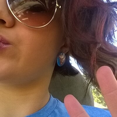 Profile Picture of Samantha LaRae (@LaRae_davis) on Twitter